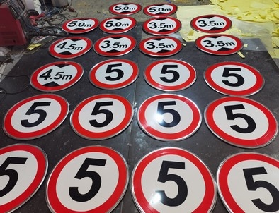 信阳信阳限速交通标牌厂家