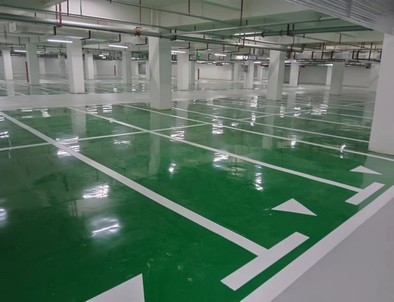 信阳信阳小区停车场标线